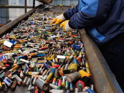 Metode Baru Daur Ulang Baterai Lithium-Ion yang Ramah Lingkungan dan Efisien