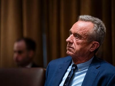 Robert F. Kennedy Jr. Usulkan Uji Obat Intensif pada Unggas Terinfeksi Flu Burung