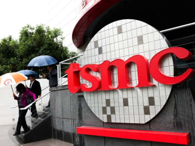 Donald Trump Dorong Intel Berkolaborasi dengan TSMC untuk Bangkit Kembali