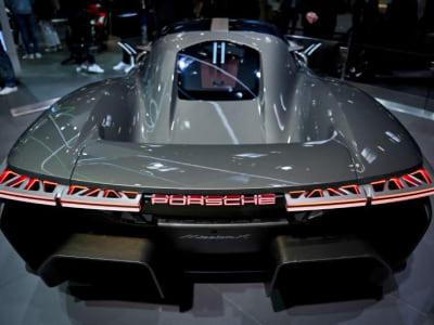 Porsche Tahan Dividen Meski Laba Turun dan Lakukan Pemotongan Karyawan Besar