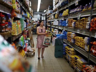 Prediksi Inflasi Argentina Naik di Februari, Tantangan Baru Pengendalian Harga