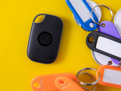 Tile Pro 2024: Pelacak Bluetooth Terbaik dengan Baterai Ganti dan Harga Diskon