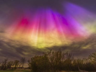 Gerhana Bulan Total Maret 2025: Peluang Melihat Aurora Merah Langka di Amerika Utara