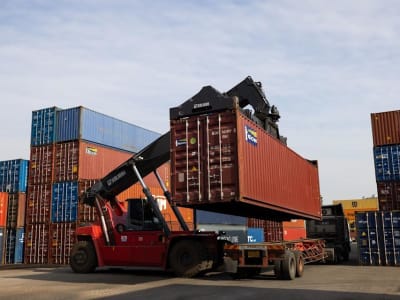 Korea Selatan Siapkan Strategi Hadapi Tarif Baja AS 25 Persen