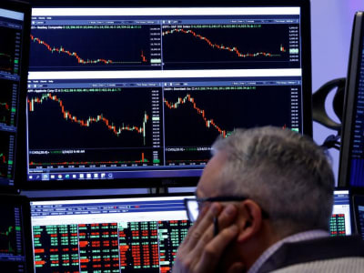 Investor Khawatir, Pasar Saham AS Melemah Akibat Ketidakpastian Politik dan Perang Dagang