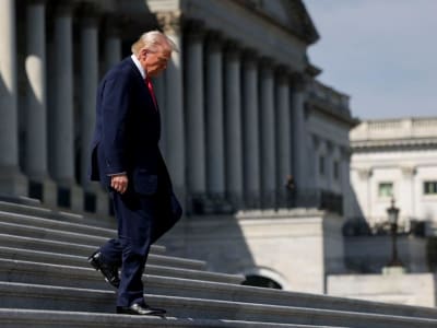 Pertarungan Senator Republik dan Trump Atasi Batas Utang AS dan Paket Pajak