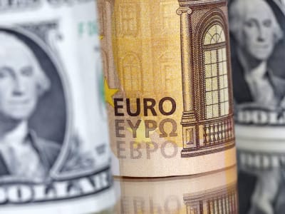 Dolar Menguat di Tengah Ketegangan Dagang AS-Uni Eropa dan Kekhawatiran Ekonomi