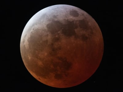 Fenomena Blood Moon: Gerhana Bulan Total yang Memukau dan Bersejarah