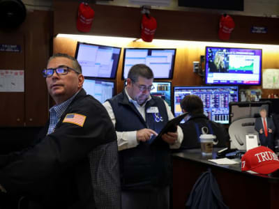 Pasar Saham AS Koreksi Kuat Akibat Ketidakpastian Perdagangan Trump