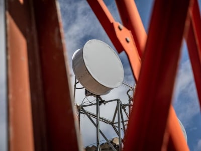 Khazanah Nasional Pertimbangkan Akuisisi Saham INCJ di Edotco Group