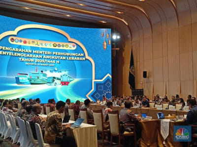 Menhub Pimpin Rapat Koordinasi Persiapan Angkutan Lebaran 2025 Pasca Kebakaran Kereta