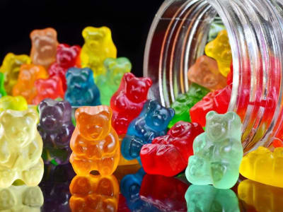Yupi Indo Jelly Gum Siap IPO 2025, Targetkan Ekspansi Pabrik dan Pasar