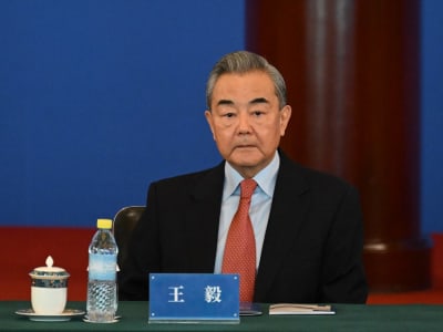 Wang Yi Peringatkan AS: Jangan Impor Tarif Sepihak, Dunia Butuh Perdamaian