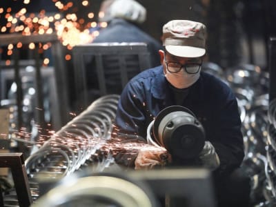 Manufaktur China Mulai Pulih di Februari Meski Tekanan Perang Dagang dan Ekonomi Berat