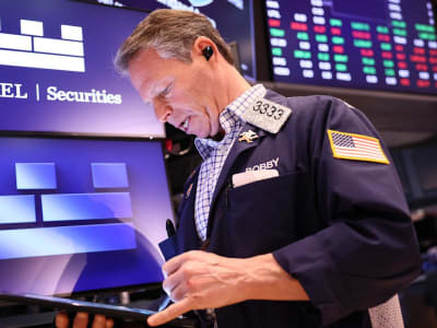 Pasar Saham AS Tertekan, Investor Tunggu Keputusan The Fed dan Teknologi Nvidia