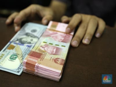 Rupiah Melemah di Tengah Ketegangan Perdagangan dan Surplus Neraca Perdagangan