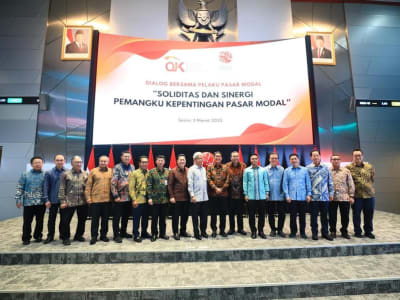 Saham Konglomerat dan Bank Menurun Tajam, IHSG Ambles Lebih 2%