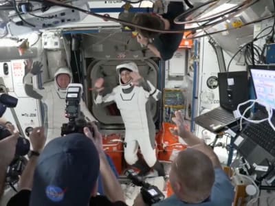 Astronot NASA Tertahan 9 Bulan di ISS Akhirnya Pulang Pakai SpaceX