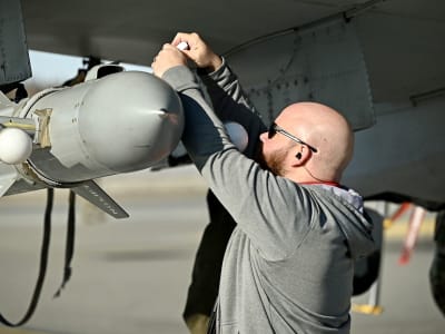 Angry Kitten: Pod Canggih Perang Elektronik AS Dipasang di Pesawat Tempur dan Angkut