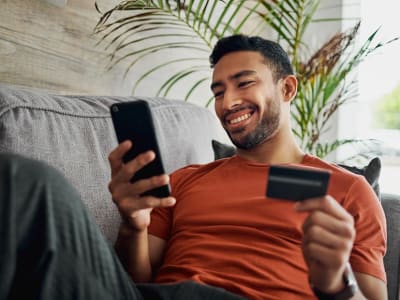 Kesempatan Emas Beli Saham Capital One dan SiriusXM Setelah Koreksi Pasar