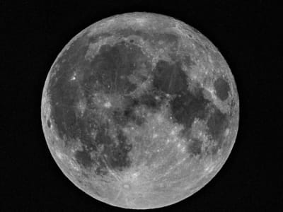 China Rencanakan Teleskop Radio Raksasa di Sisi Jauh Bulan untuk Teliti Alam Semesta Awal