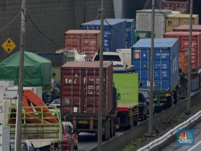 Aktrindo Mogok Operasi Protes Larangan Truk Sumbu Tiga Saat Lebaran 2025