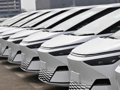 Xpeng Buka Stasiun Pengisian Supercepat Pertama di Hong Kong Bersaing dengan Tesla