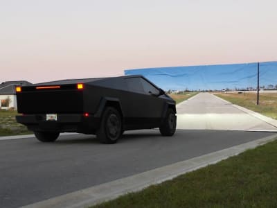 Uji Sistem Full Self-Driving Tesla: Bisa Deteksi Tembok Palsu atau Tidak?