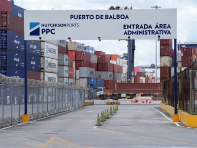 Saham CK Hutchison Turun Usai Kontroversi Penjualan Pelabuhan Strategis