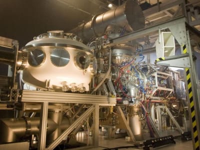 DIFFER Kembangkan Lapisan Logam Cair untuk Lindungi Reaktor Fusi Masa Depan