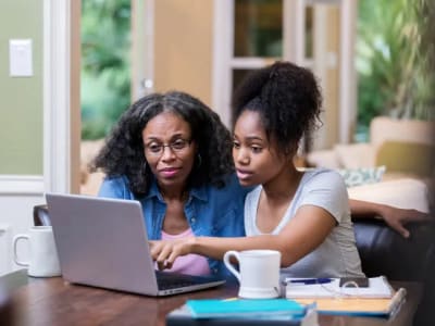 Bagaimana Pendapatan Bunga Bebas Pajak Memengaruhi Bantuan Keuangan FAFSA