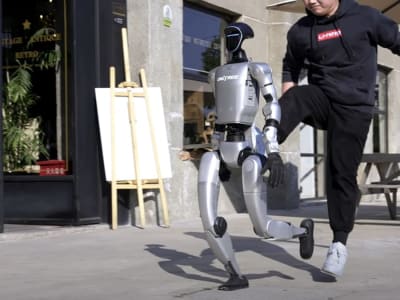 Unitree G1 Robot Humanoid Beraksi dengan Gerakan Kekinian dan Kelincahan Tinggi