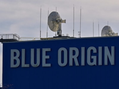 Firefly dan Blue Origin Siap Jelajahi Formasi Vulkanik Langka di Bulan 2028