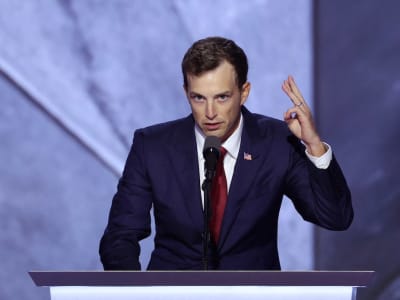 Donald Trump Luncurkan Stablecoin USD1 Berjanjikan Transaksi Aman dan Tanpa Perantara