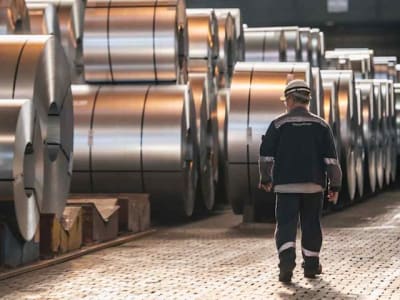 Saham Baja Naik Setelah Analis UBS Beri Pandangan Positif dan Tarif Baru