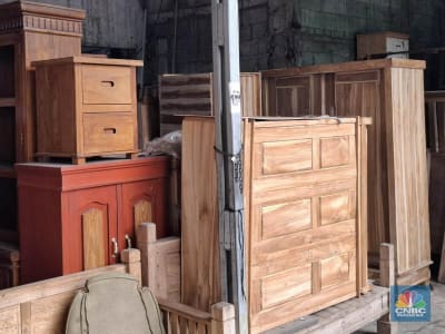 Penurunan Pusat Mebel Klender Akibat Serbuan Produk Impor dan Online