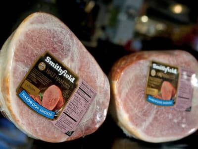 Smithfield Foods Hadapi Tantangan Biaya dan Konsumen, Laba Daging Kemasan Tertekan
