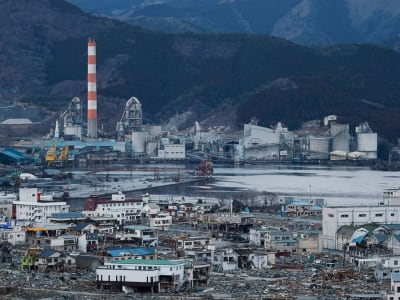 Robot Jarak Jauh Mulai Bersihkan Kantong Pasir Radioaktif di Fukushima