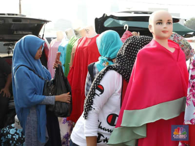Inflasi Pakaian dan Alas Kaki Meningkat Jelang Idul Fitri 2025 di Indonesia