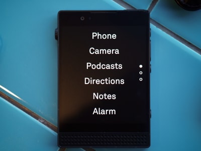 Light Phone III: Smartphone Minimalis dengan Fitur Esensial untuk Hidup Lebih Sederhana