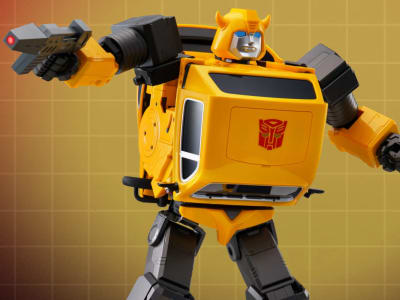Robot Bumblebee Baru dari Robosen dengan Transformasi Otomatis dan Kontrol Smartphone