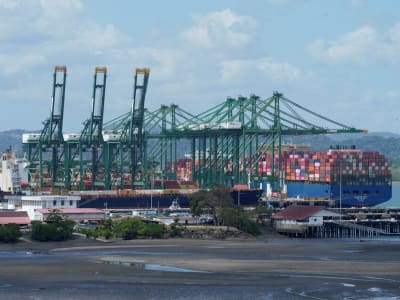 CK Hutchison Jual Pelabuhan Panama ke BlackRock di Tengah Tekanan AS