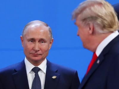 Harga Minyak Turun Meski Trump Ancam Tarif Pembeli Minyak Rusia