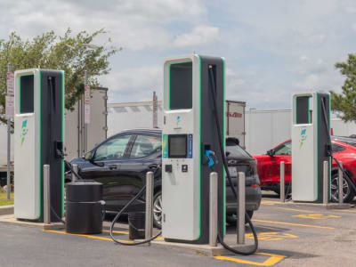 Inovasi Pengurangan Berat Kabel EV dengan Metode Pengelasan Hybrid Tembaga-Aluminium