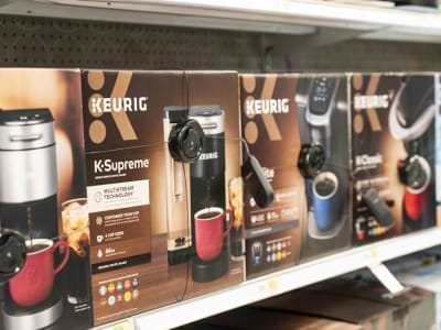 Keurig Dr Pepper Peroleh Kredit Rp 65.78 triliun ($4 Miliar)  untuk Hadapi Kenaikan Biaya Produksi