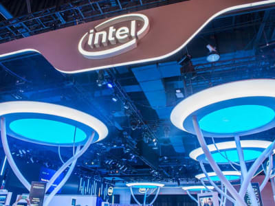 Intel Hadapi Tantangan Besar, Saham Turun karena CEO dan Regulasi AS
