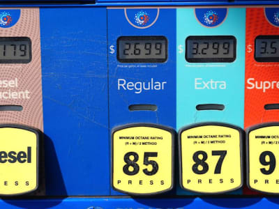 Harga Bensin Naik Tertinggi Sejak September Karena Campuran Musim Panas dan Risiko Tarif