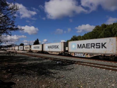 Maersk Membeli Panama Canal Railway di Tengah Ketegangan Geopolitik Terusan Panama
