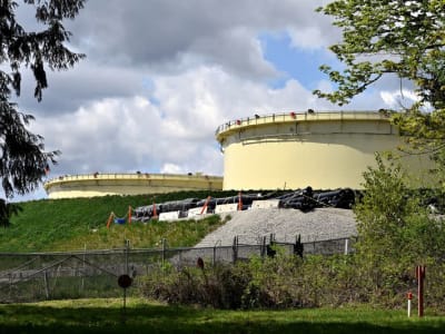 Penurunan Pemakaian Pipa Minyak Trans Mountain Picu Kekhawatiran Pendapatan dan Pasar