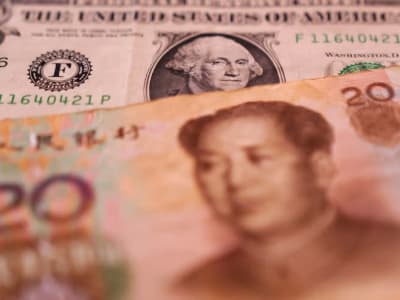 Yuan Turun Tajam dan Pasar Saham Jatuh Setelah AS Naikkan Tarif Impor China